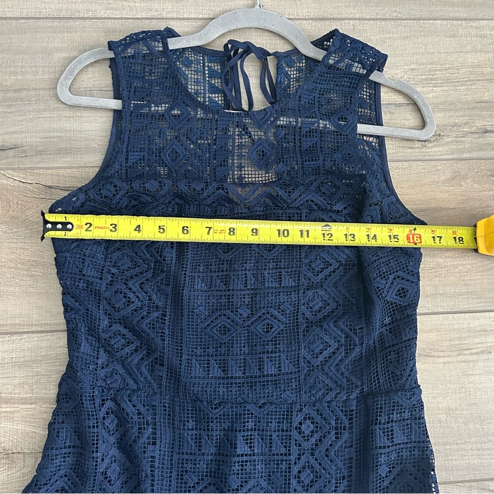 Parker Melissa Navy Blue Geometric Knit Crochet Sleeveless Handkerchief Dress M - Picture 10 of 13